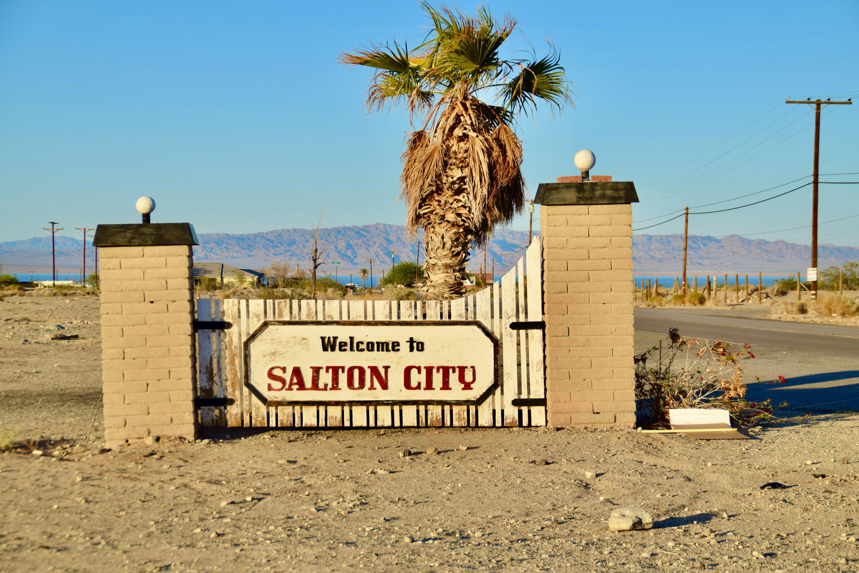 2896 Crystal Lake AVE