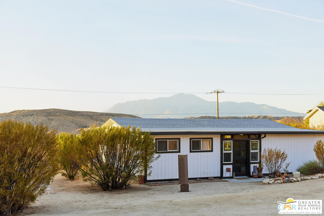 49732 Palo Verde Rd