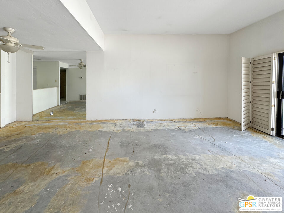 815 E Arenas Rd