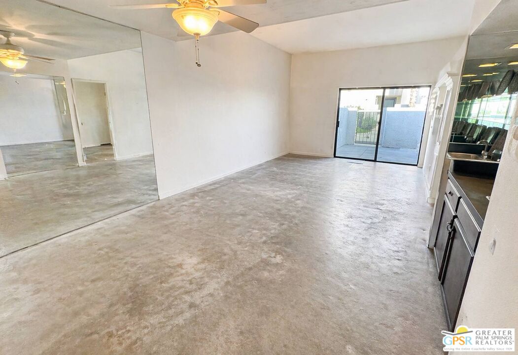 815 E Arenas Rd