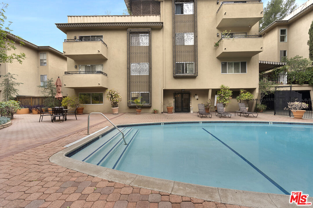 6724 Hillpark Dr Unit: 202