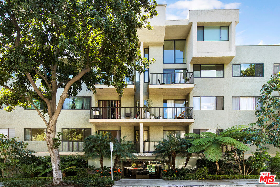 9000 Cynthia St Unit: 302