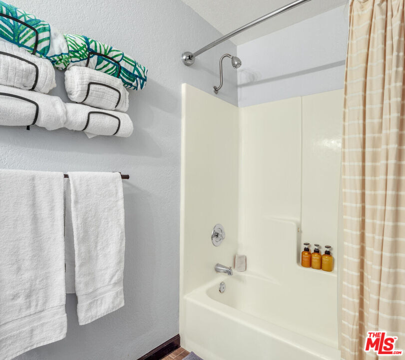 751 N Los Felices Cir Unit: 212