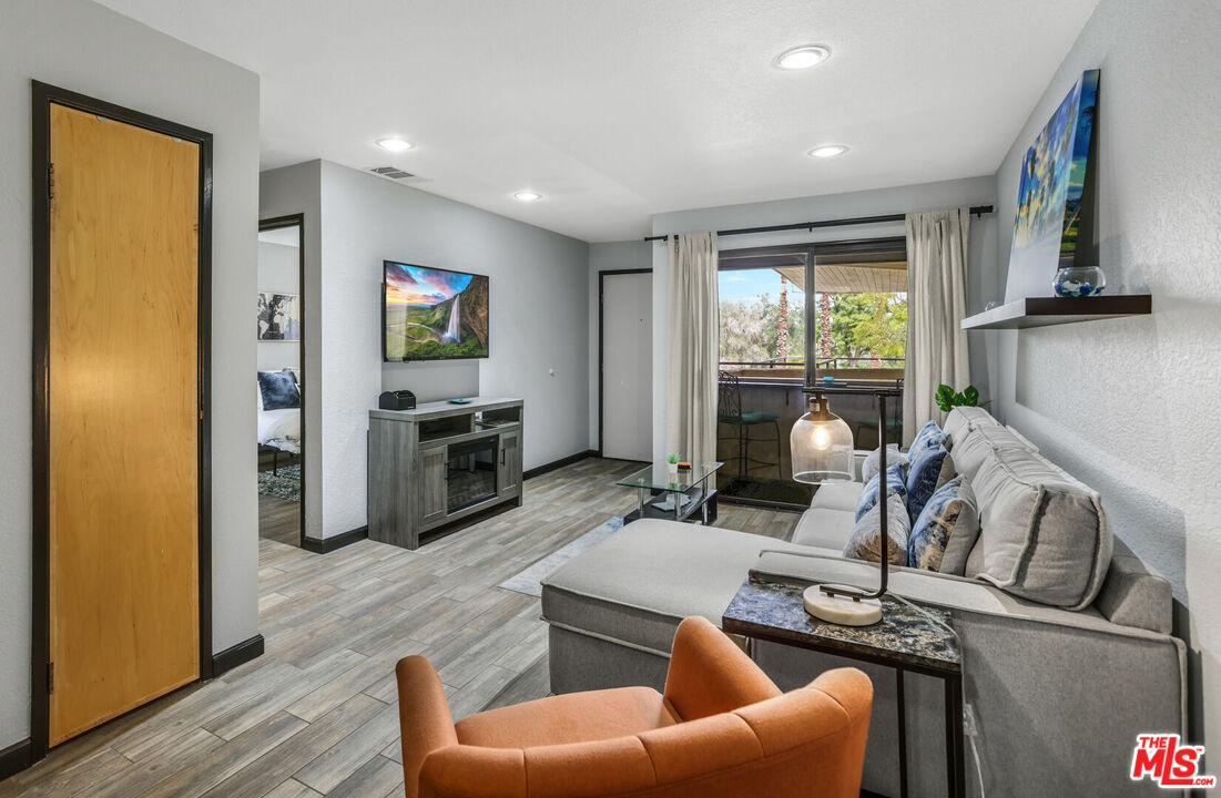 751 N Los Felices Cir Unit: 212