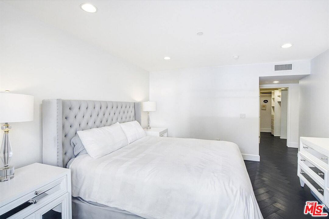 1319 N Detroit St Unit: 108