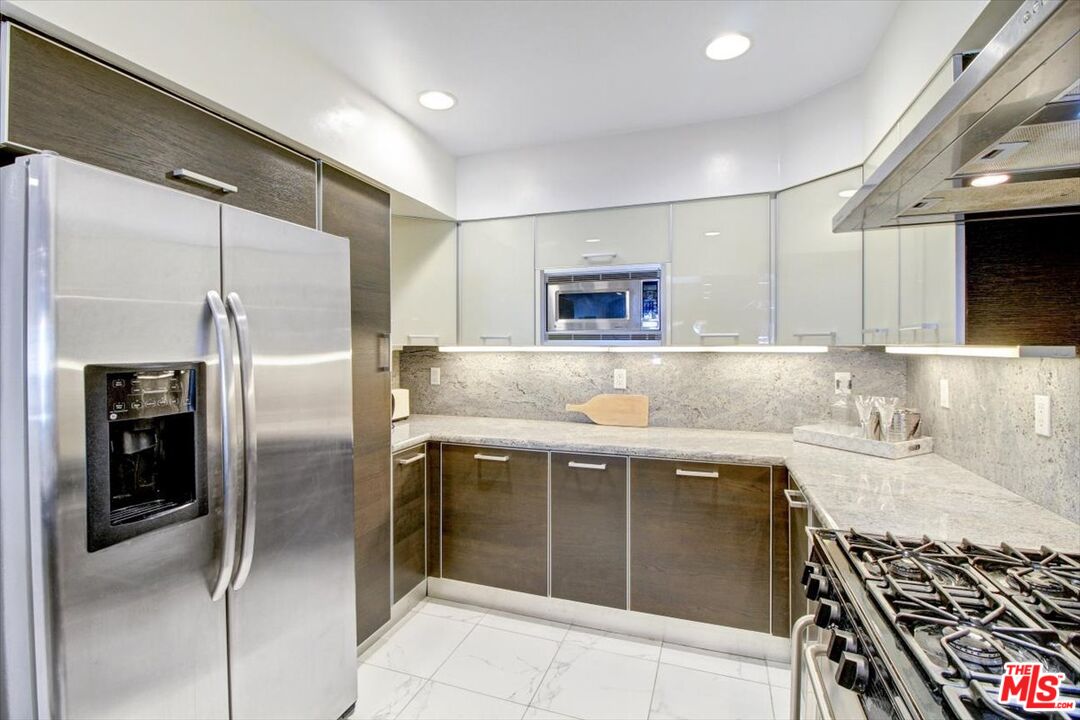 1319 N Detroit St Unit: 108