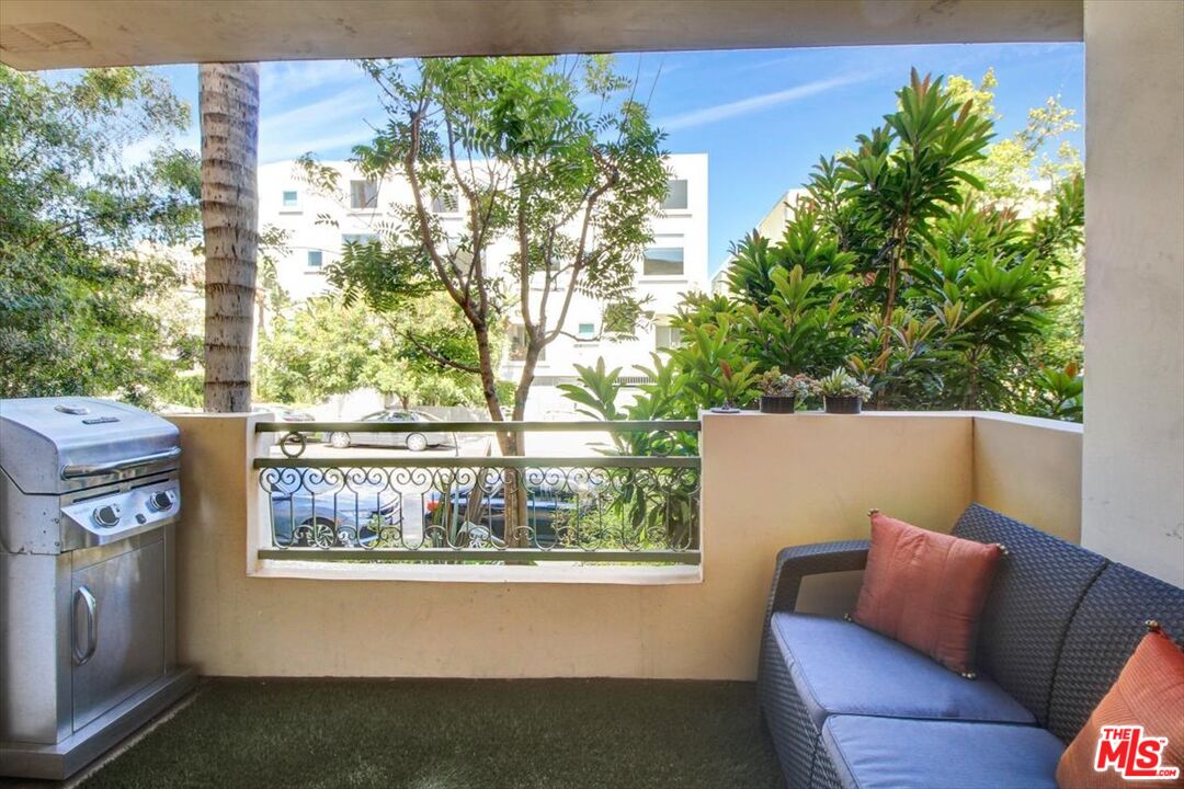 1319 N Detroit St Unit: 108