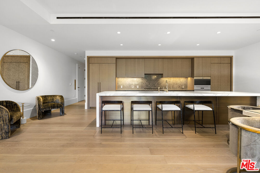 8420 W Sunset Blvd Unit: 405