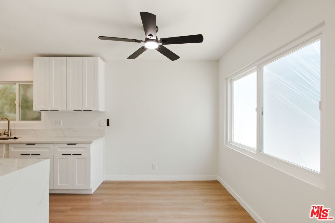 352 S Doheny Dr Unit: 1