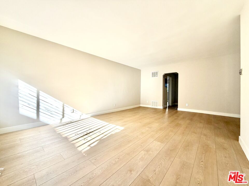 925 S Holt Ave Unit: 2