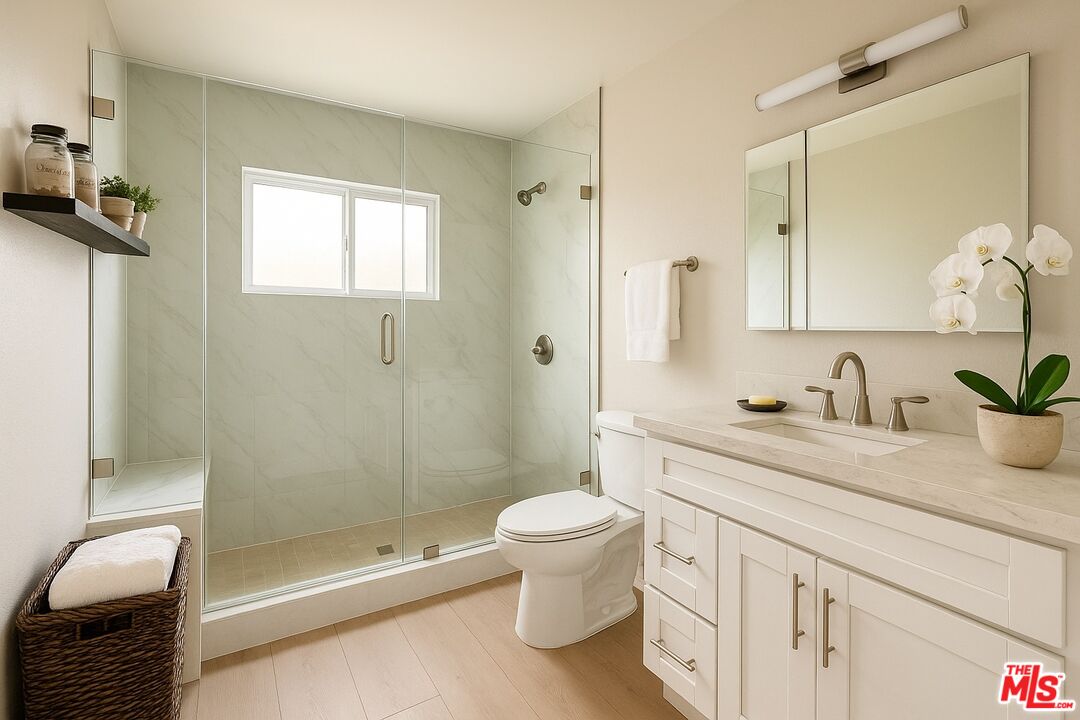 925 S Holt Ave Unit: 2