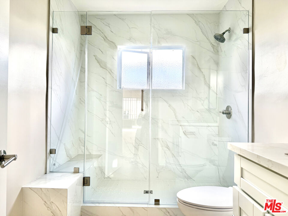 925 S Holt Ave Unit: 2