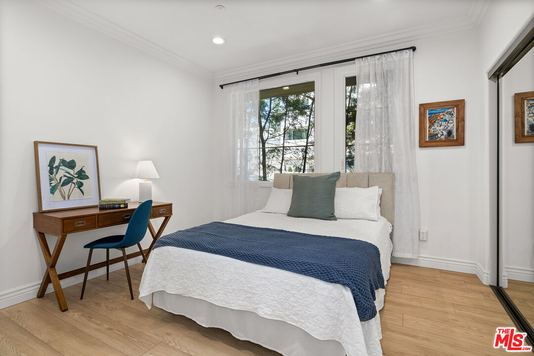 1601 S Bentley Ave Unit: 201