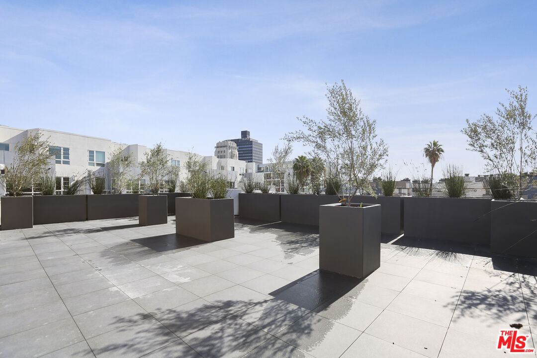 740 S Ridgeley Dr Unit: 302