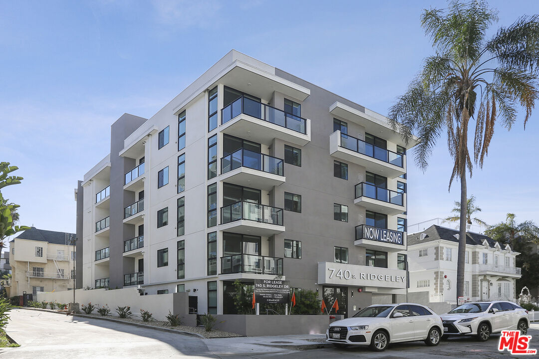 740 S Ridgeley Dr Unit: 302