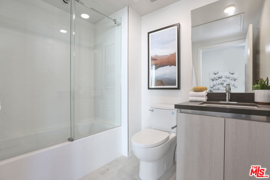 740 S Ridgeley Dr Unit: 302