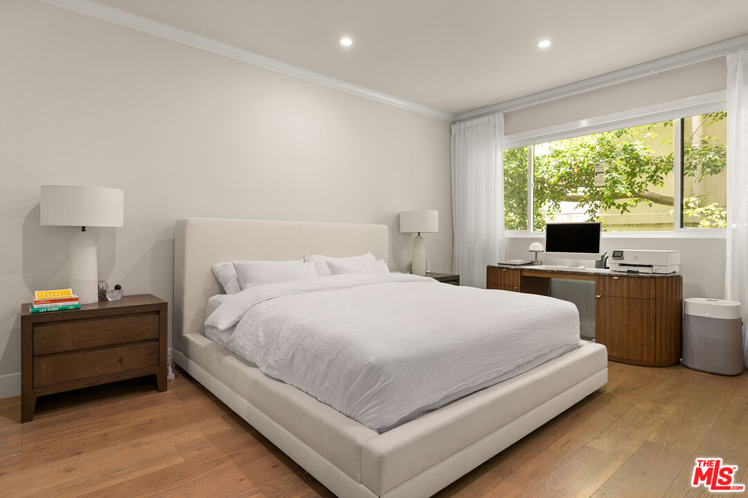 9000 Cynthia St Unit: 302