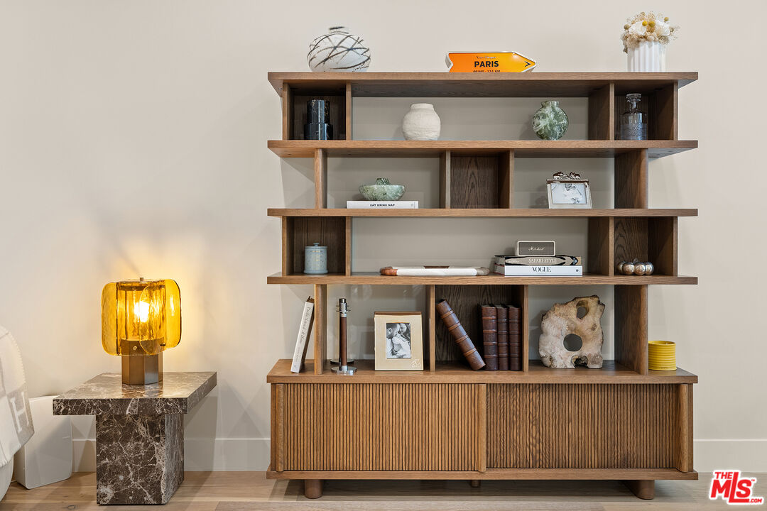 9000 Cynthia St Unit: 302