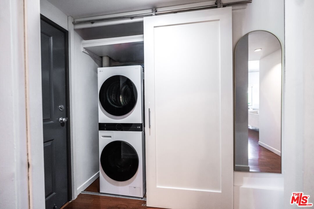 1155 N La Cienega Blvd Unit: 814