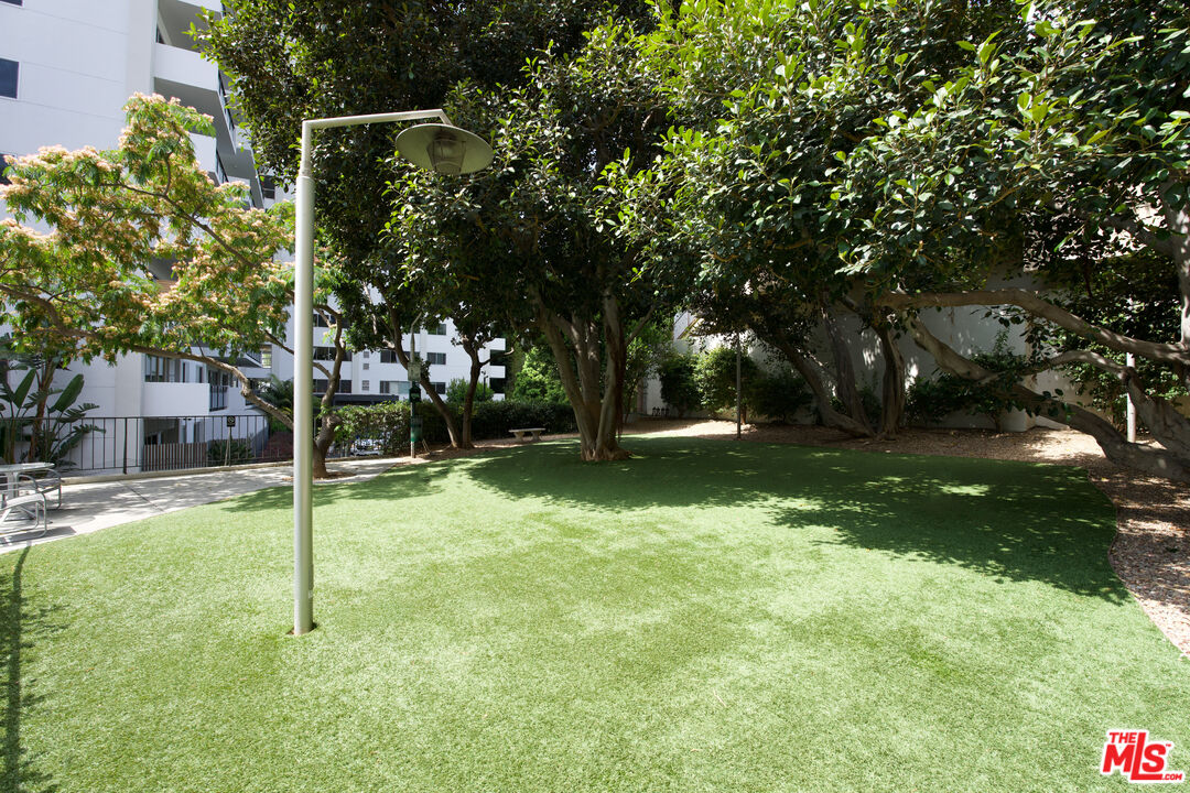 1155 N La Cienega Blvd Unit: 814