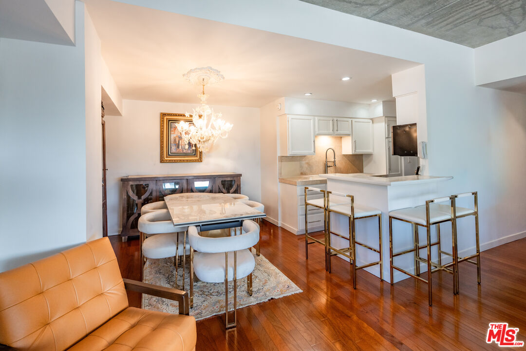 1155 N La Cienega Blvd Unit: 814