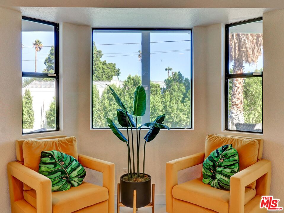 1920 N San Gorgonio Rd