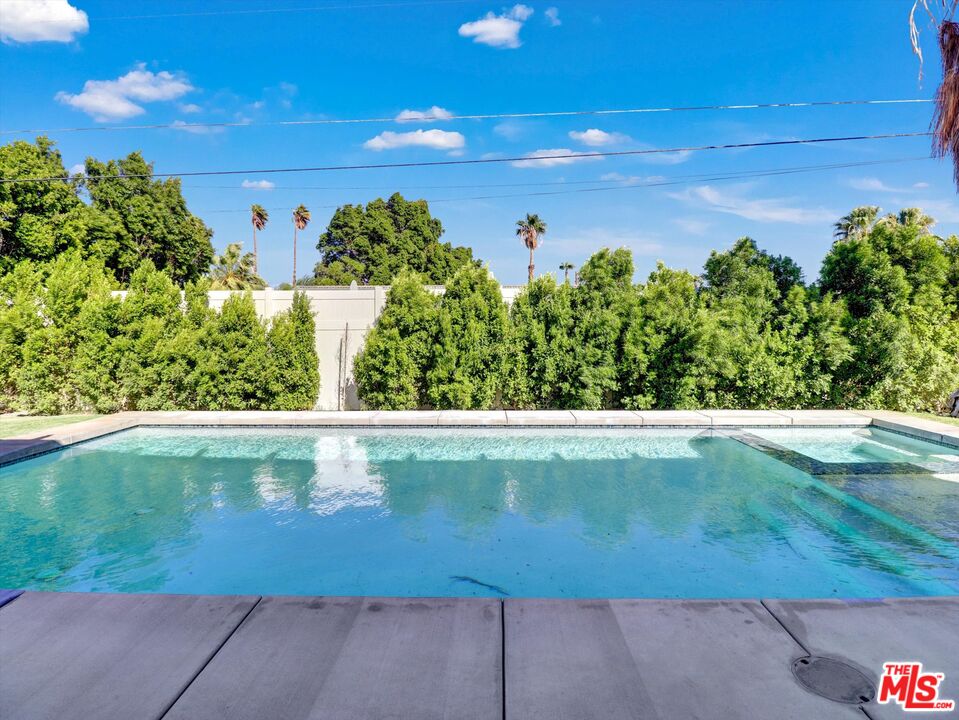 1920 N San Gorgonio Rd