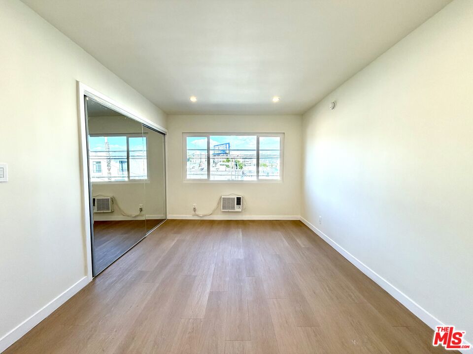 8821 ALCOTT ST Unit: Apt 8