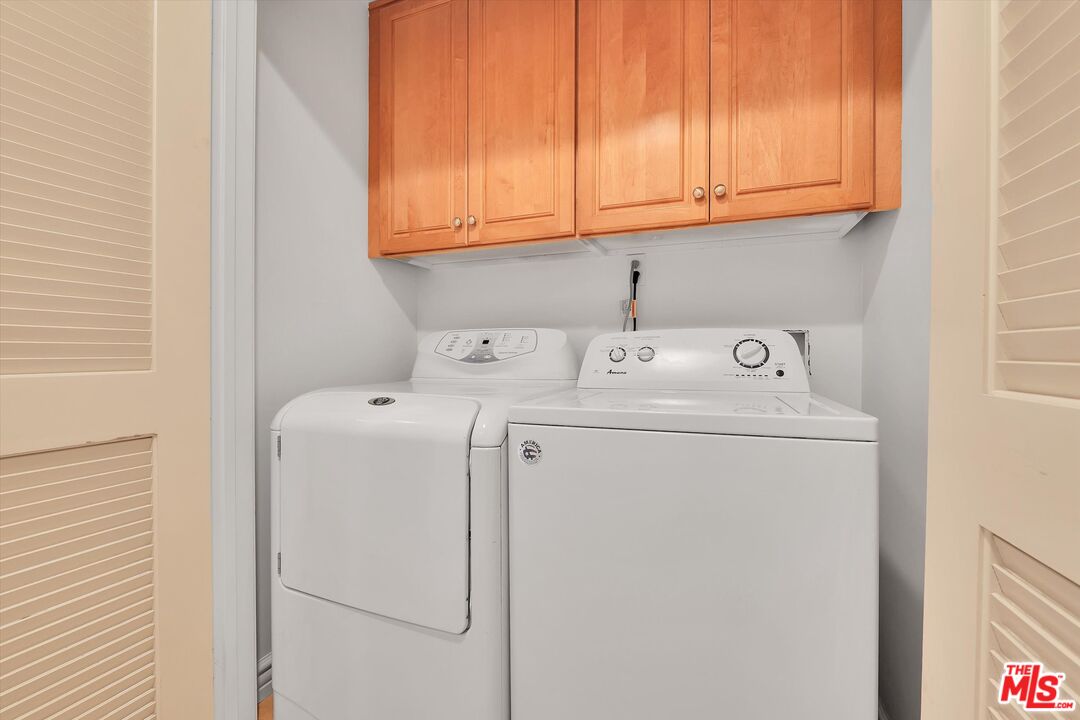 1601 S Bentley Ave Unit: 211