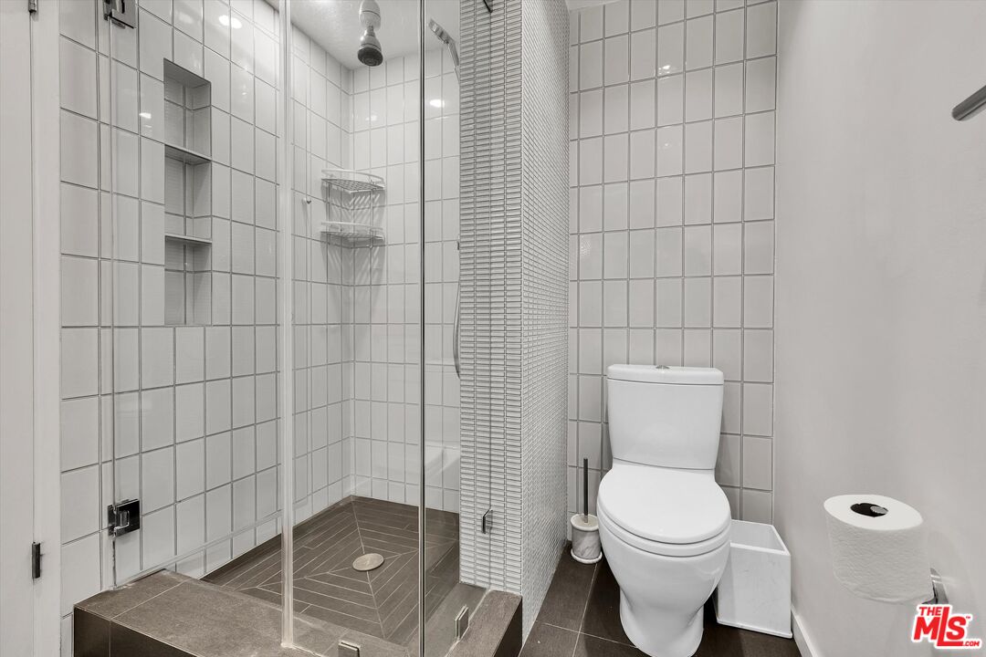 7949 Selma Ave Unit: 21