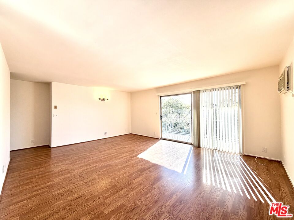 9157 Alcott St Unit: 4