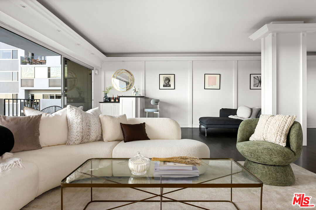 10450 Wilshire Blvd Unit: 8A