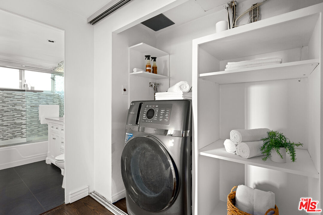 10450 Wilshire Blvd Unit: 8A