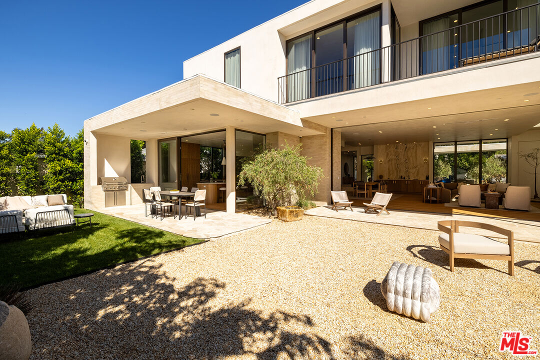 4333 Vinton Ave