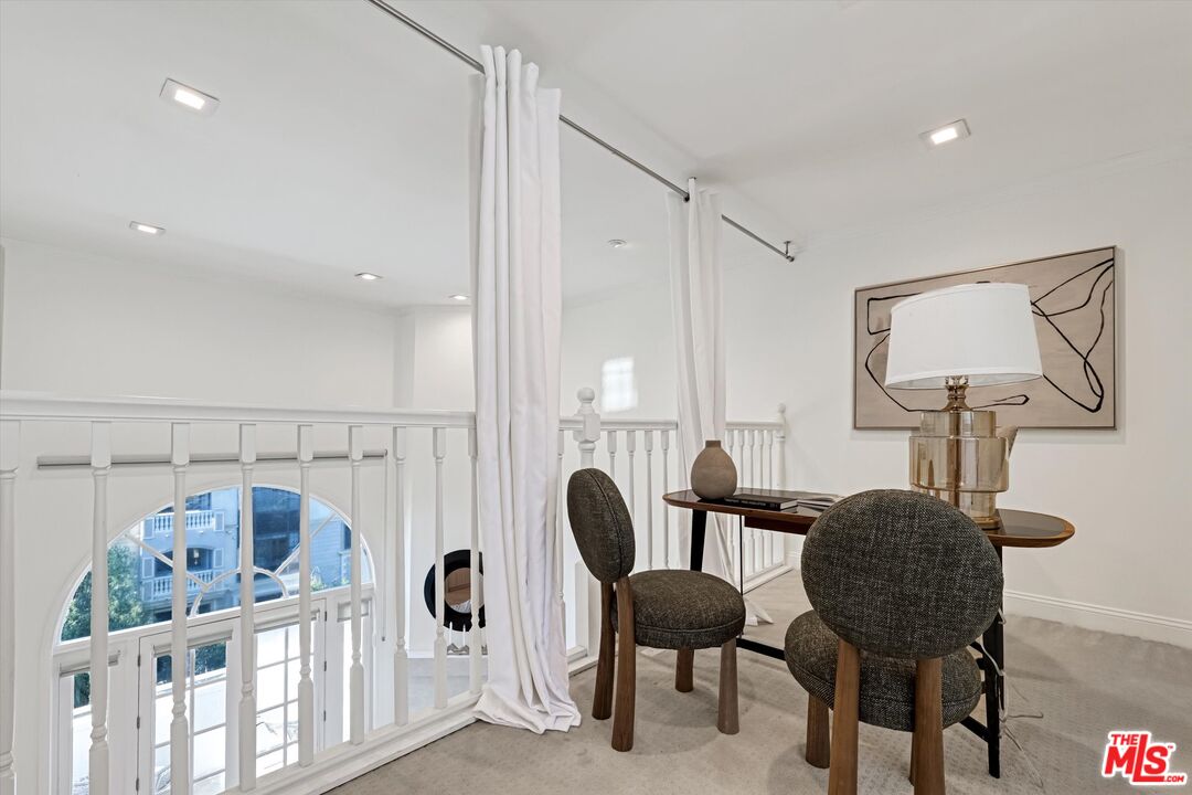 120 N Swall Dr Unit: 306