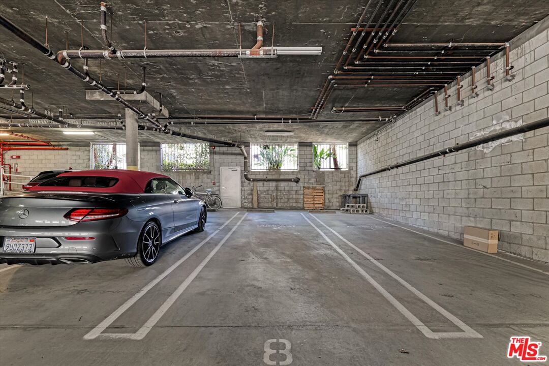 120 N Swall Dr Unit: 306