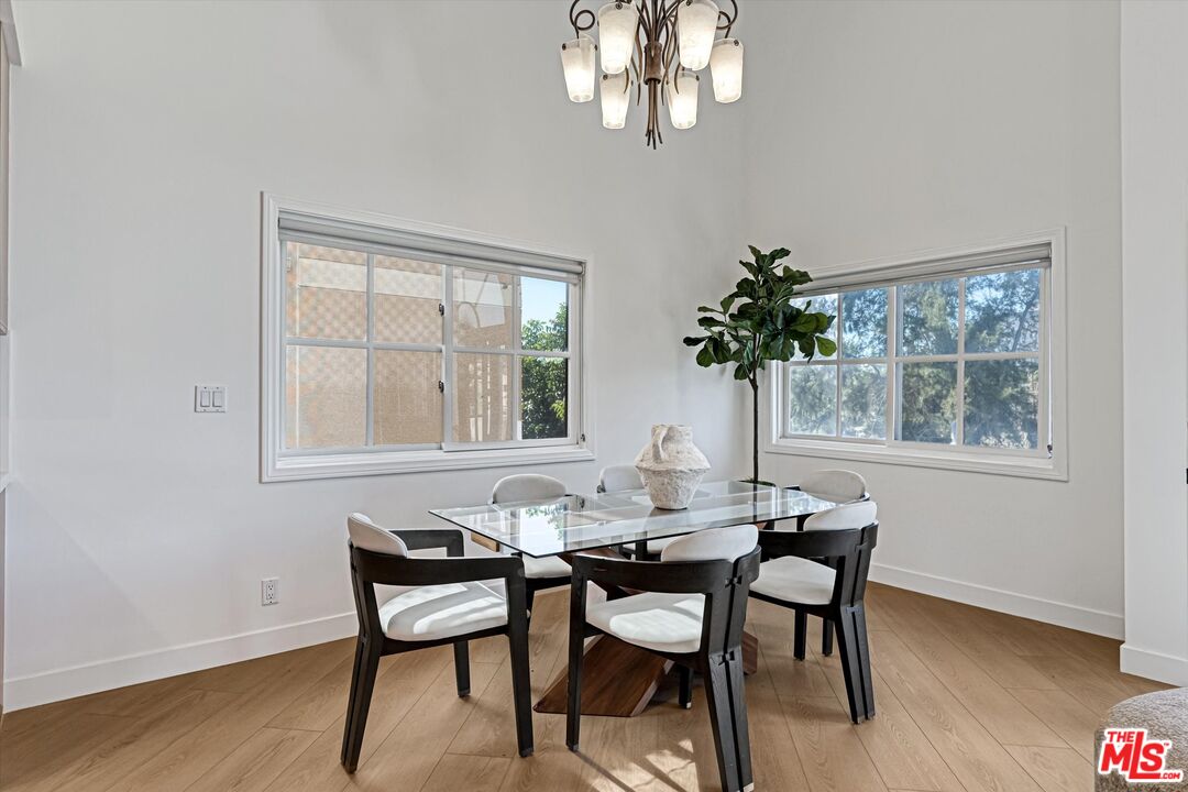 120 N Swall Dr Unit: 306