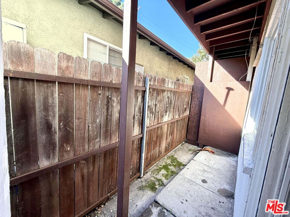 1404 Silver Lake Blvd