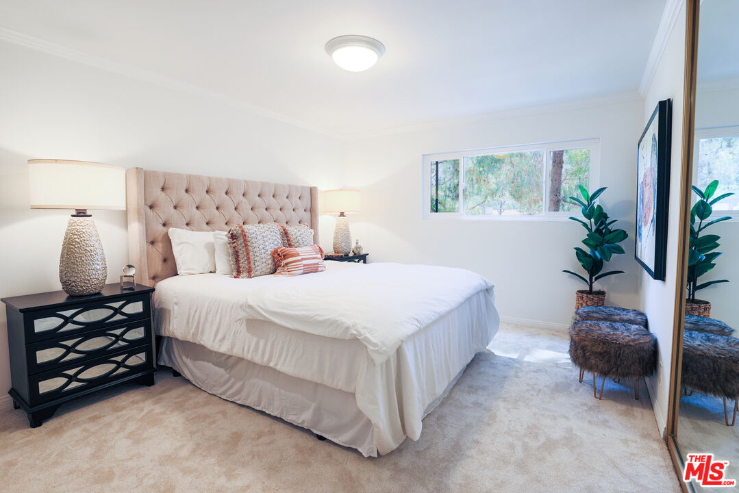 6700 Hillpark Dr Unit: 204