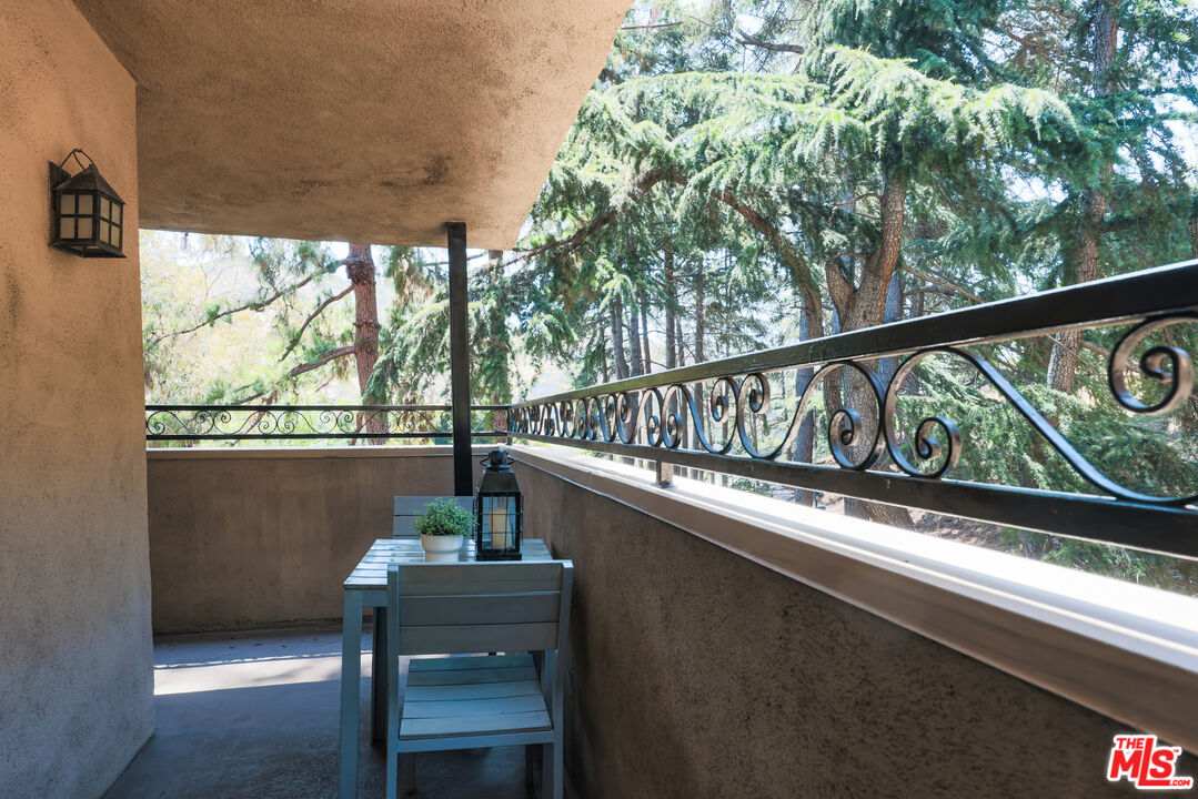 6700 Hillpark Dr Unit: 204