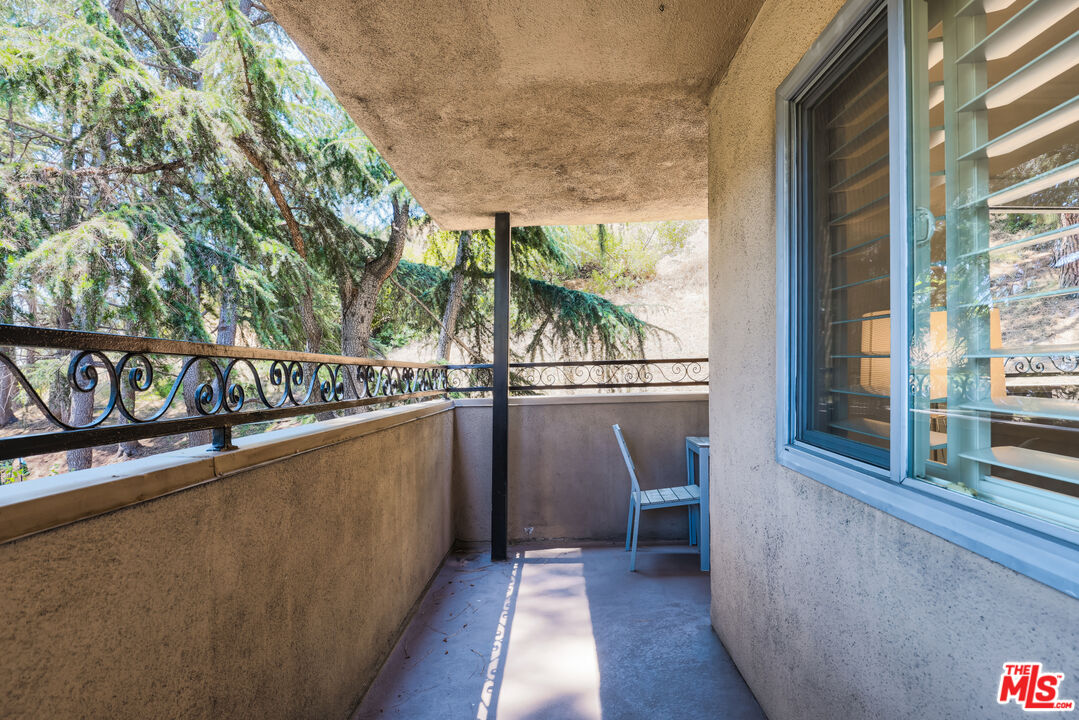 6700 Hillpark Dr Unit: 204