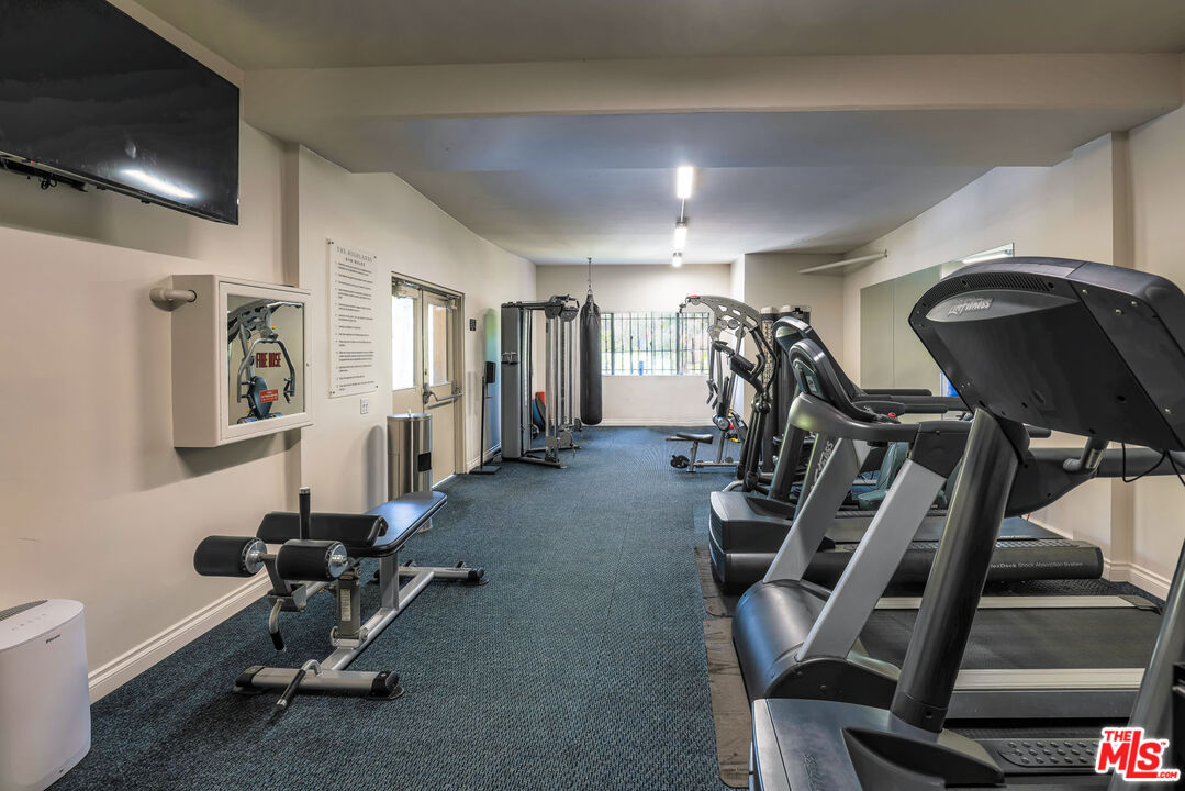 6700 Hillpark Dr Unit: 204