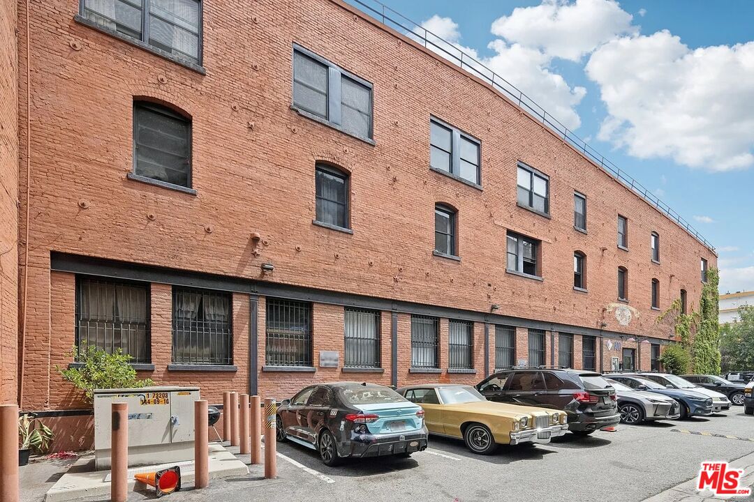 900 E 1st St Unit: 311