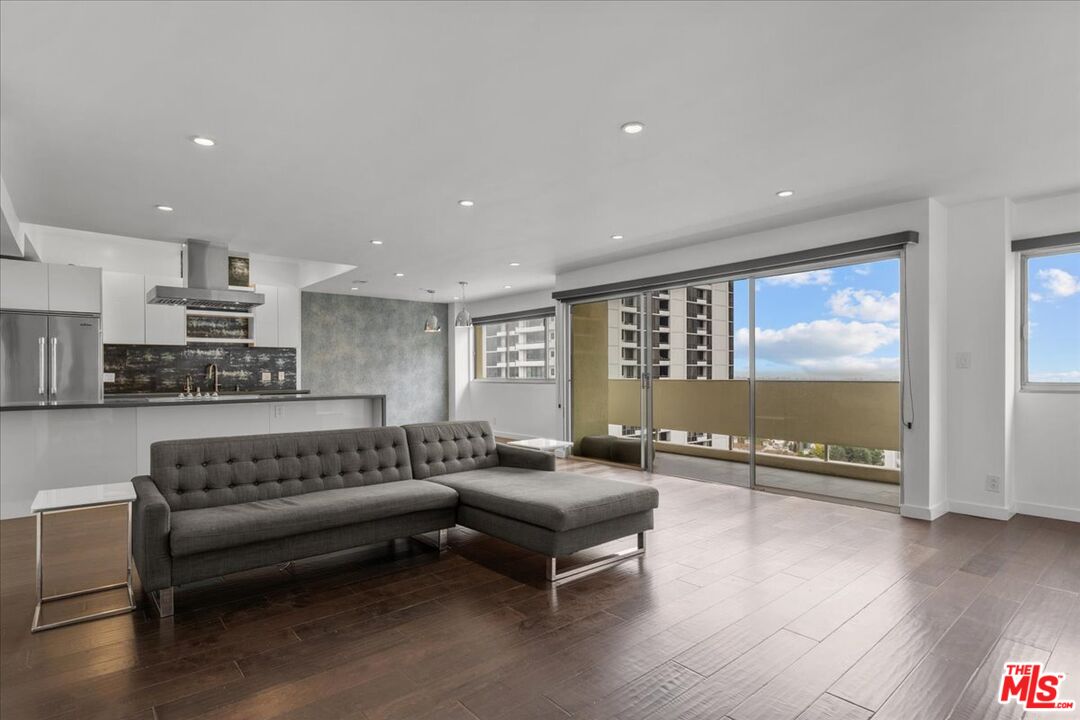 10701 Wilshire Blvd Unit: 804