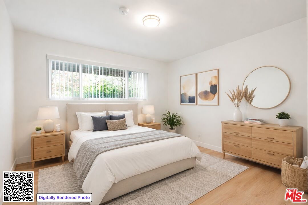 8440 Willoughby Ave Unit: 3