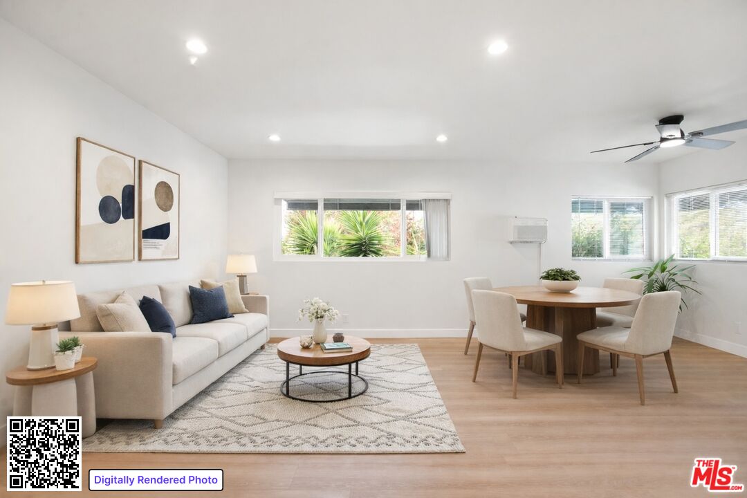 8440 Willoughby Ave Unit: 3