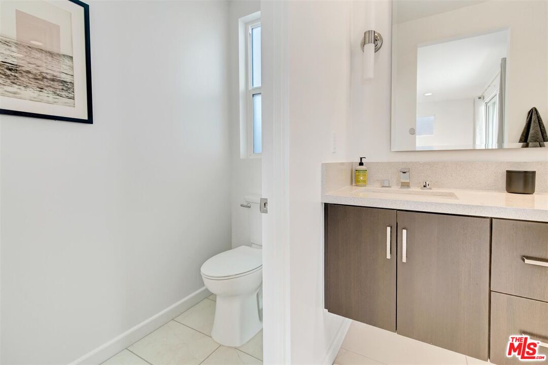 2693 Paragon Loop