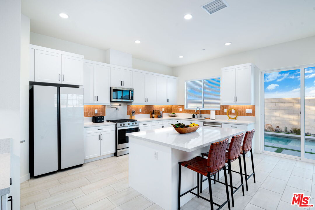 1605 Candela Ct