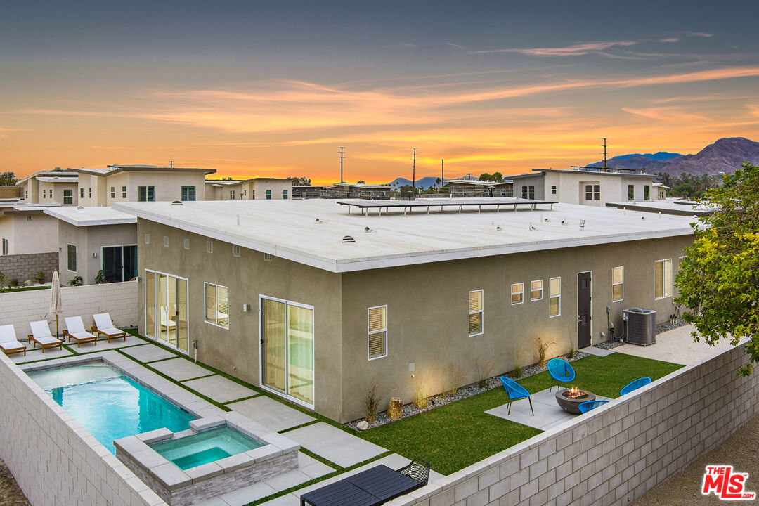 1605 Candela Ct