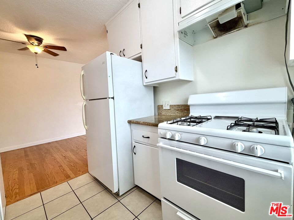 1346 S Cochran Ave Unit: 2